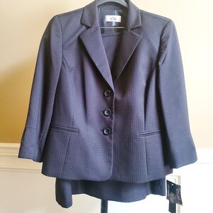 Le Suit Women's Black 2 Piece Textured Skirt Suit